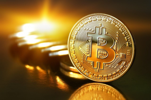 比特币太火 全球最大交易平台被挤宕机 
